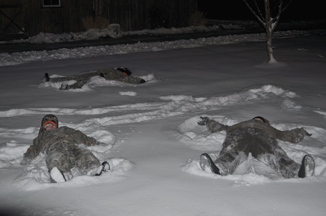[Three Angels[3].jpg]