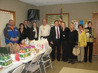[Bellefontaine Rotary Club donations to Our Daily Bread from 2-22-10[4].jpg]
