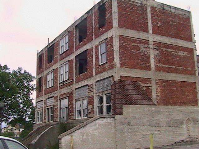 [YMCA ediface 7-2-09[9].jpg]