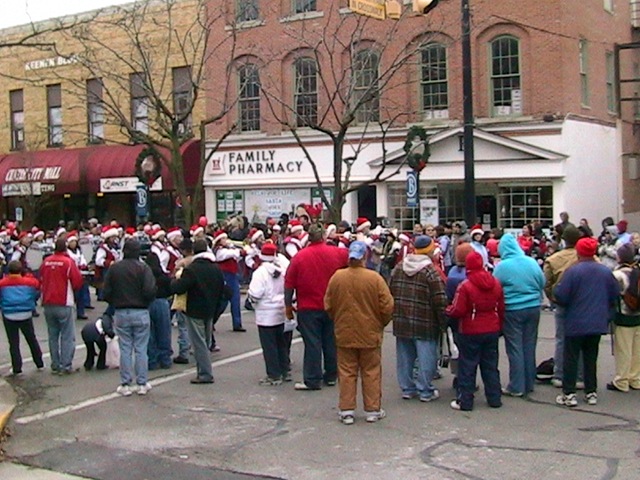 [Christmas Parade Riverside Marching Band from 12-5-09[4].jpg]