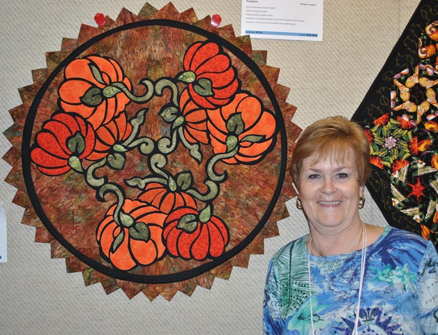 [Quilts in the Gardens 2011 023[5].jpg]