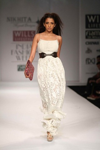 [WIFW SS 2011 collection by  Nikhita 3[4].jpg]