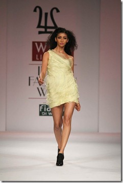 WIFW SS 2011  Walnut by Nidhi & Divya Ghambhir (10)