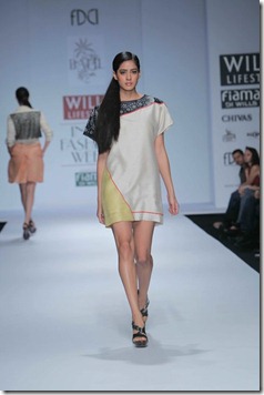WIFW SS 2011 collection by Vineet Bahl (18)