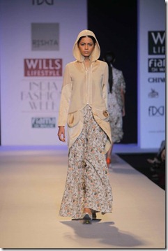 WIFW SS 2011 collection  Rishta by Arjun (14)