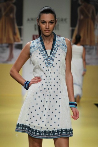 [WIFW SS 2011 collection by Anita Dongre (23)[3].jpg]