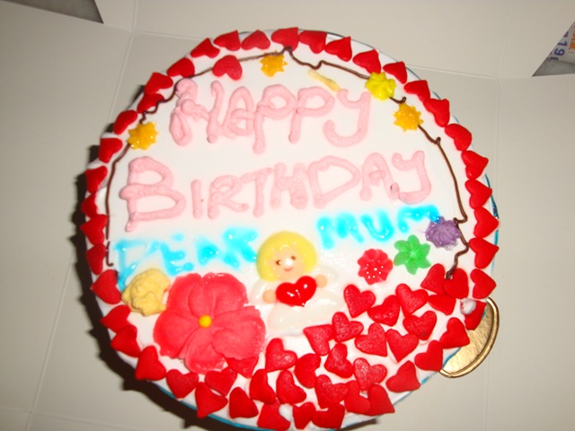 [mybday 068[2].jpg]