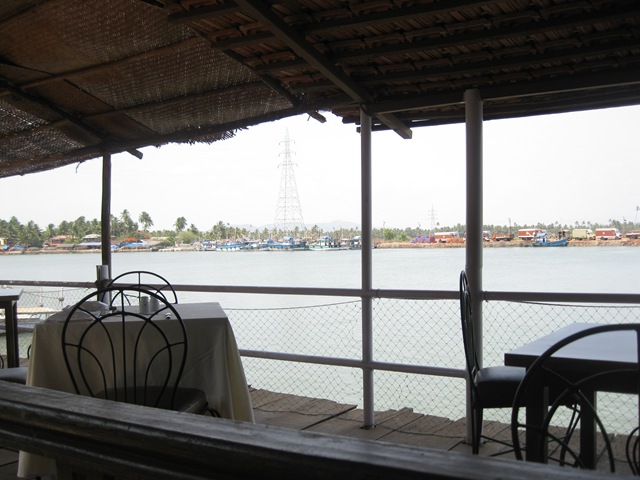 [Second anniversary (Leela Kempinski, Goa) - May 2009 108[3].jpg]