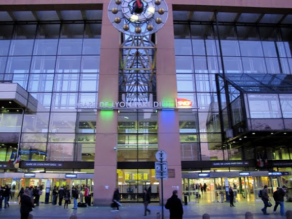 Lyon part dieu駅