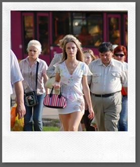 Candid+Youth Candid Youth http://russian-legs.blogspot.com/2009/12/candid-street-3 ...