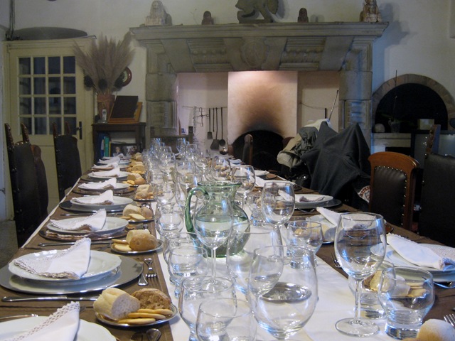[dinnertableatIVallicelli3.jpg]