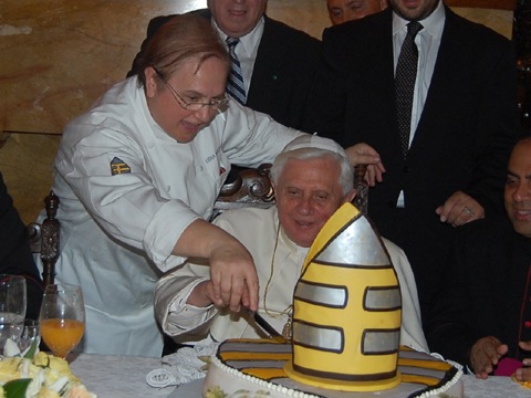 [Lidia_with_Pope_084.jpg]