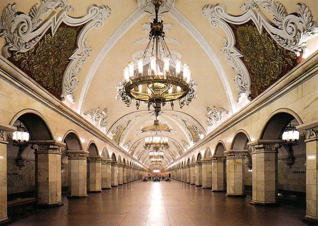 [moscow-metro_station[3].jpg]