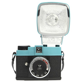 Diana Mini With Flash