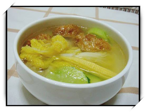 素食食譜-玉米筍白菜湯