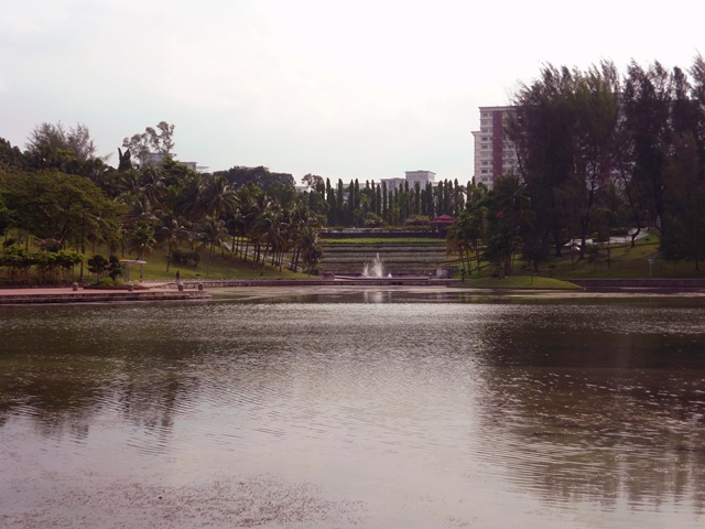 [P1030353[2][4].jpg]