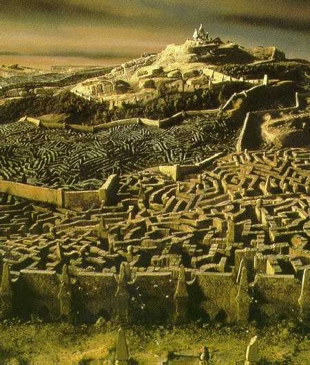 [The-Labyrinth3.jpg]