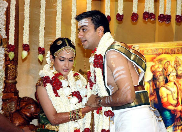 CLICK THE ABOVE ARROW TO ZOOM THE IMAGE