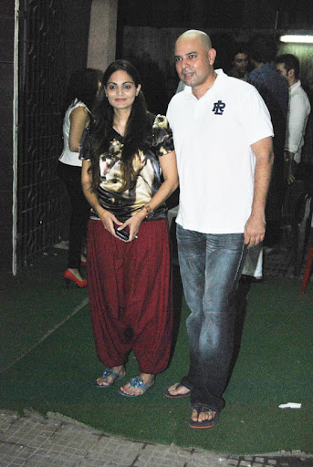 CLICK THE ABOVE ARROW TO ZOOM THE IMAGE