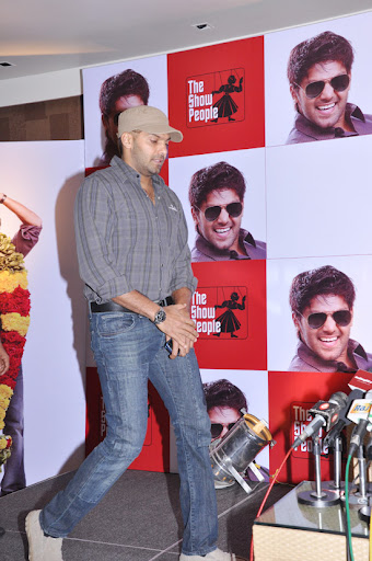 CLICK THE ABOVE ARROW TO ZOOM THE IMAGE