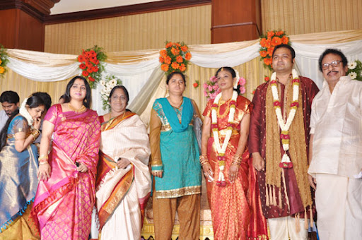 CLICK THE ABOVE ARROW TO ZOOM THE IMAGE