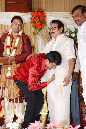 CLICK THE ABOVE ARROW TO ZOOM THE IMAGE