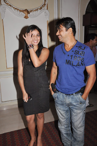 CLICK THE ABOVE ARROW TO  ZOOM THE IMAGE