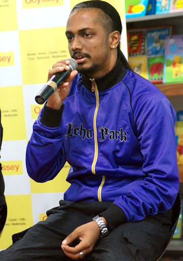 CLICK THE ABOVE ARROW TO  ZOOM THE IMAGE