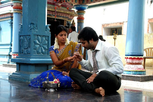 CLICK THE ABOVE ARROW TO  ZOOM THE IMAGE