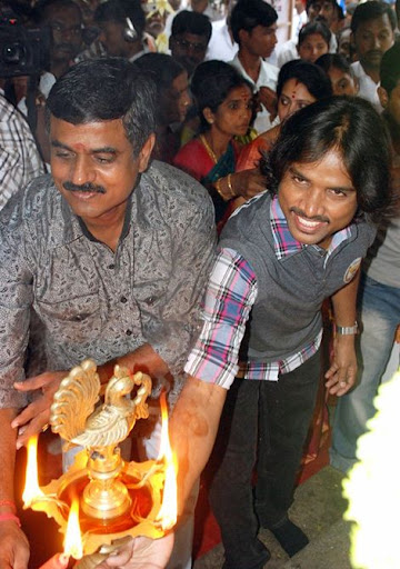 CLICK THE ABOVE ARROW TO  ZOOM THE IMAGE