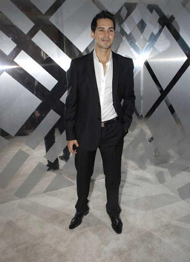 CLICK THE ABOVE ARROW TO  ZOOM THE IMAGE