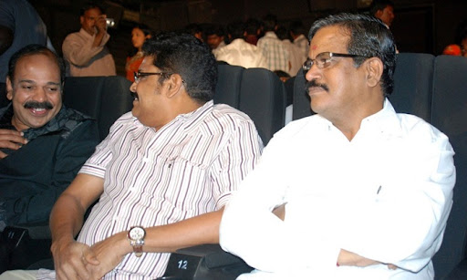 CLICK THE ABOVE ARROW TO  ZOOM THE IMAGE