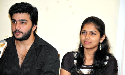 CLICK THE ABOVE ARROW TO  ZOOM THE IMAGE