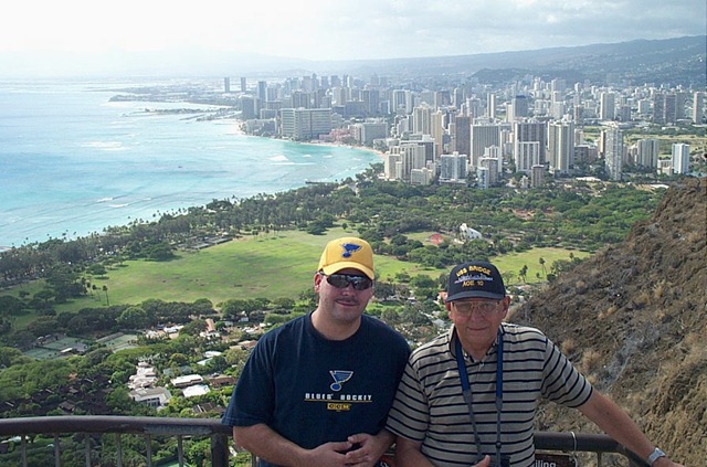 [Dcp_5092-dad and sean with waikiki[3].jpg]