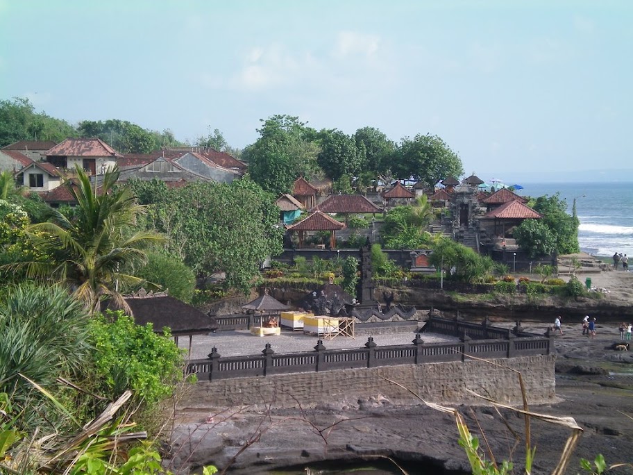 Tanah lot: temple sur la terre