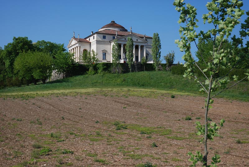 La_rotonda_02.jpg