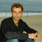 02.06.2006 - Carlos Ivan - TV - Ator Carmo Dalla Vecchia da novela Cobras & lagartos, posa para fotos na praia
02.06.2006 - Carlos Ivan - TV - Actor Carmo Dalla Vecchia posed for photos in the beach