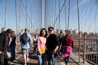 Vicky and Min on Brooklyn Bridge