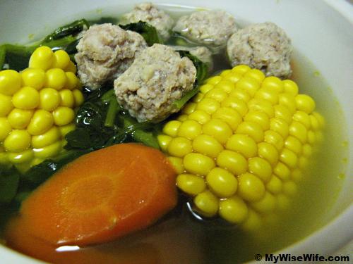 A nutrious bowl of soup A nutrious bowl of soup