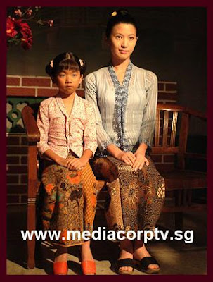 Young Yueniang with her Mother