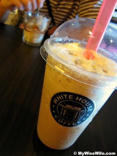 Ice blended cappuccino - good!