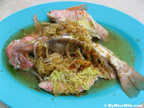 Red snapper steamed in Thai-style Red snapper steamed in Thai-style