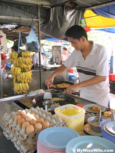 Skillful gentleman who operate the stall Skillful gentleman who operate the stall