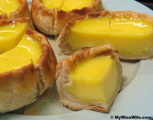 Mouth watering thick egg custard filling indeed tempting!