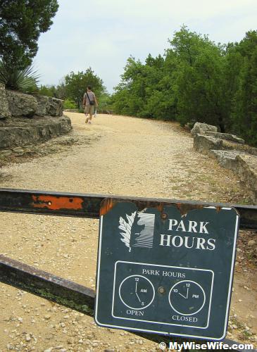 Park is open from 5 am to 11:59 pm?