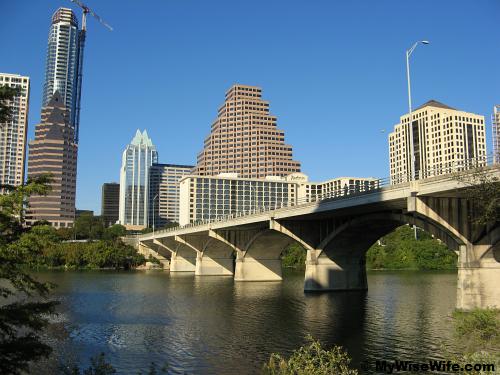 Congress Avenue Bridge crossing Lady Bird Lake