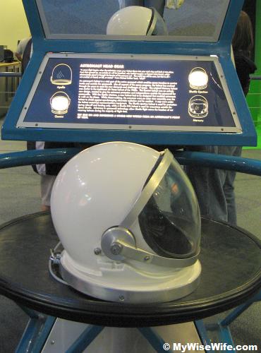 Astronaut's Helmet - very heavy as I can't lift it one handed! Astronaut's Helmet - very heavy as I can't lift it one handed!