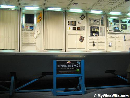 Basic human needs in space shuttle Basic human needs in space shuttle