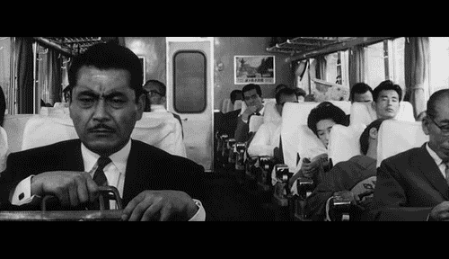 Gif Animado de Interior de um Trem no Japão