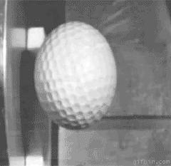 Gif Animado do Impacto de uma Bola de Golfe Batendo na Parede